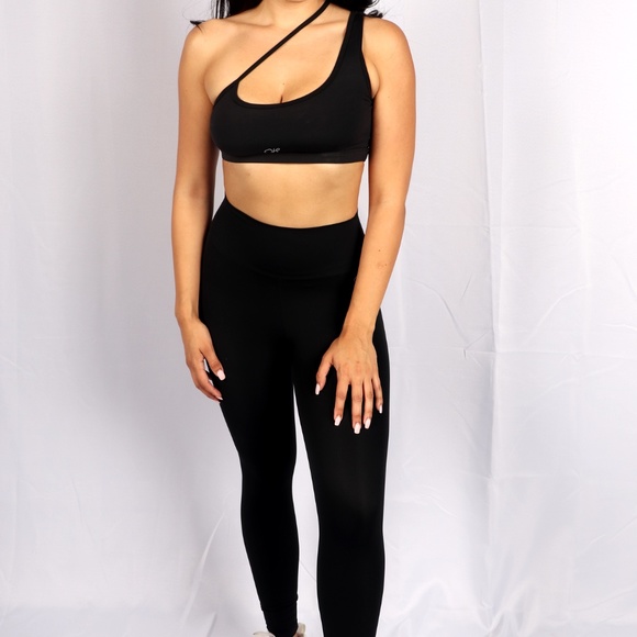 Active Set - Picture 2 of 3